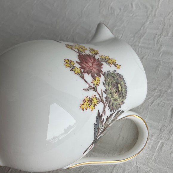 Wedgwood Bone China Lichfield Pattern Vintage 1960’s Tall Creamer - Picture 7 of 7